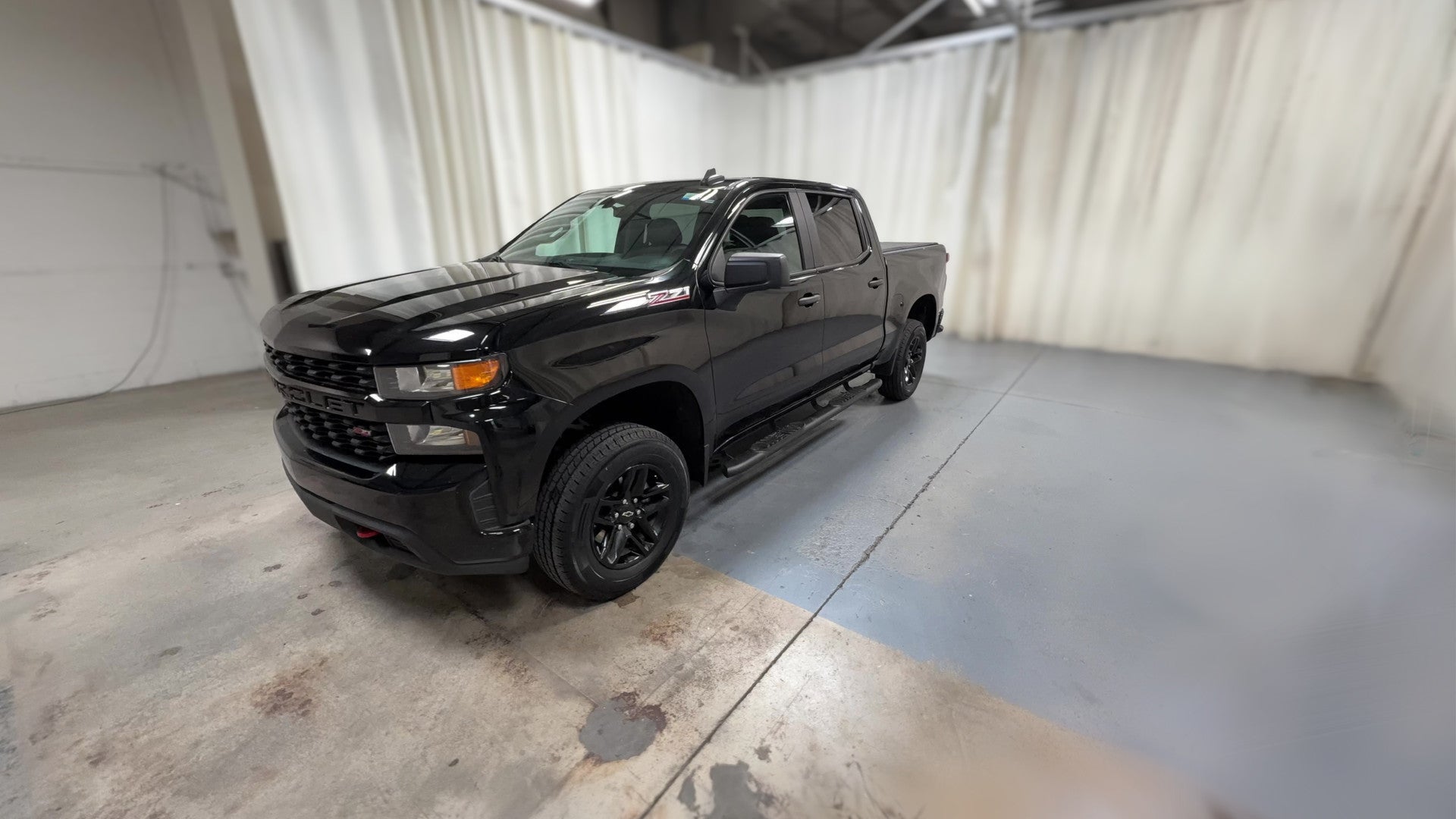 2021 Chevrolet Silverado 1500 Crew Cab vehicle photo