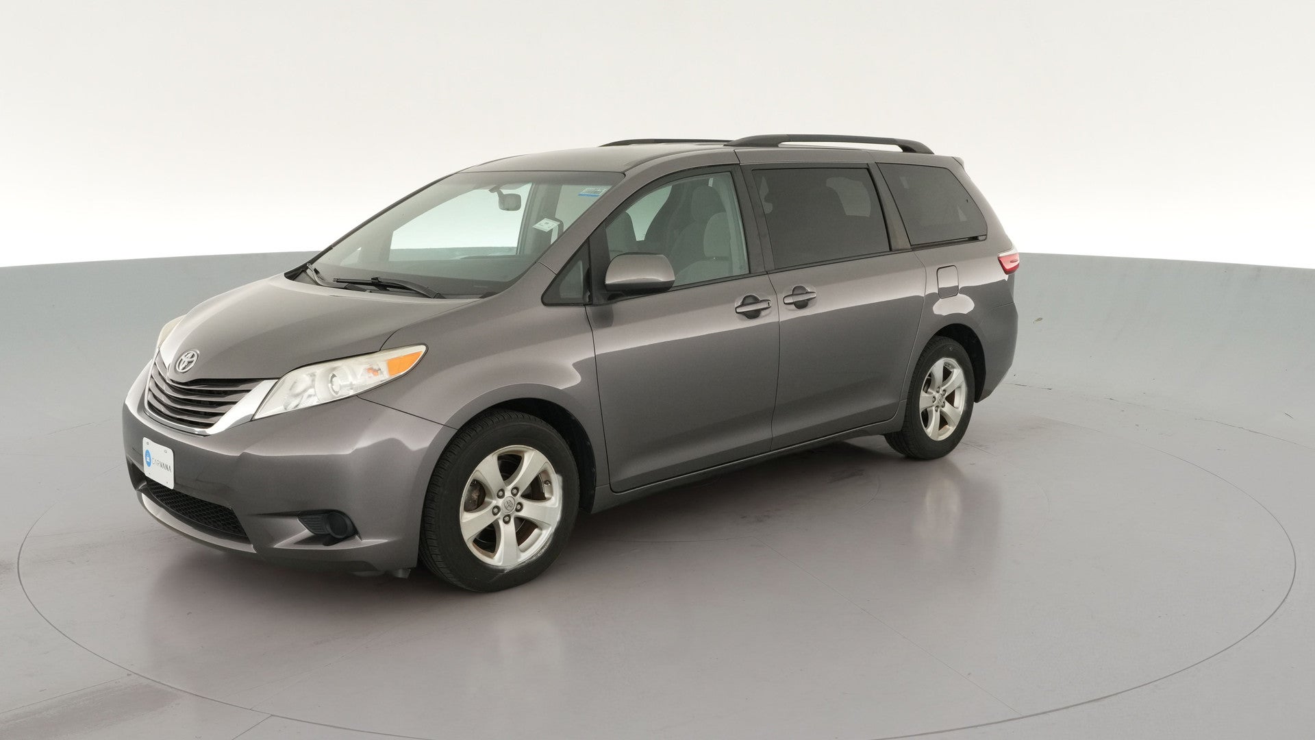 2017 Toyota Sienna vehicle photo