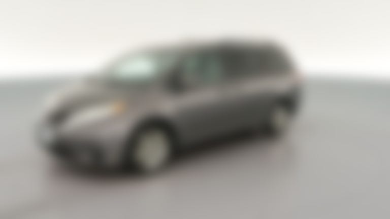 2017 Toyota Sienna vehicle photo