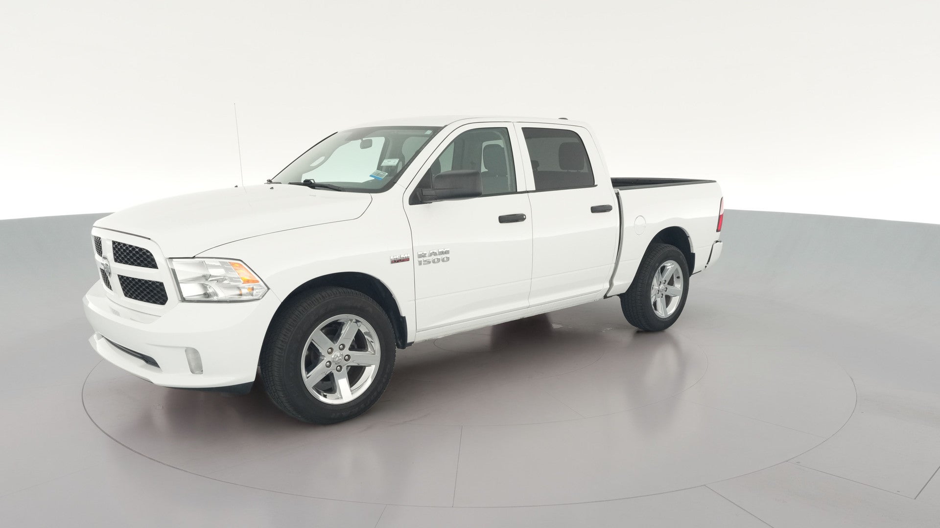 2018 Ram 1500 Crew Cab vehicle photo