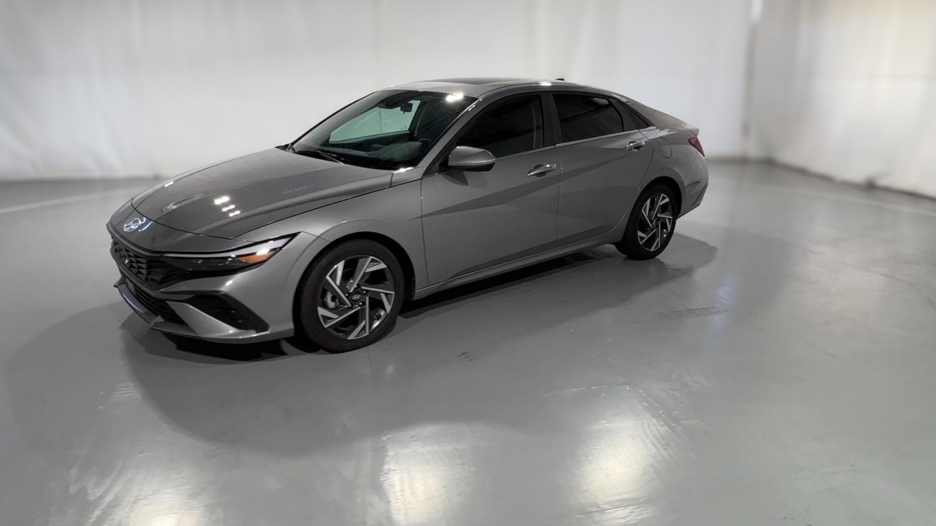 2025 Hyundai Elantra vehicle photo