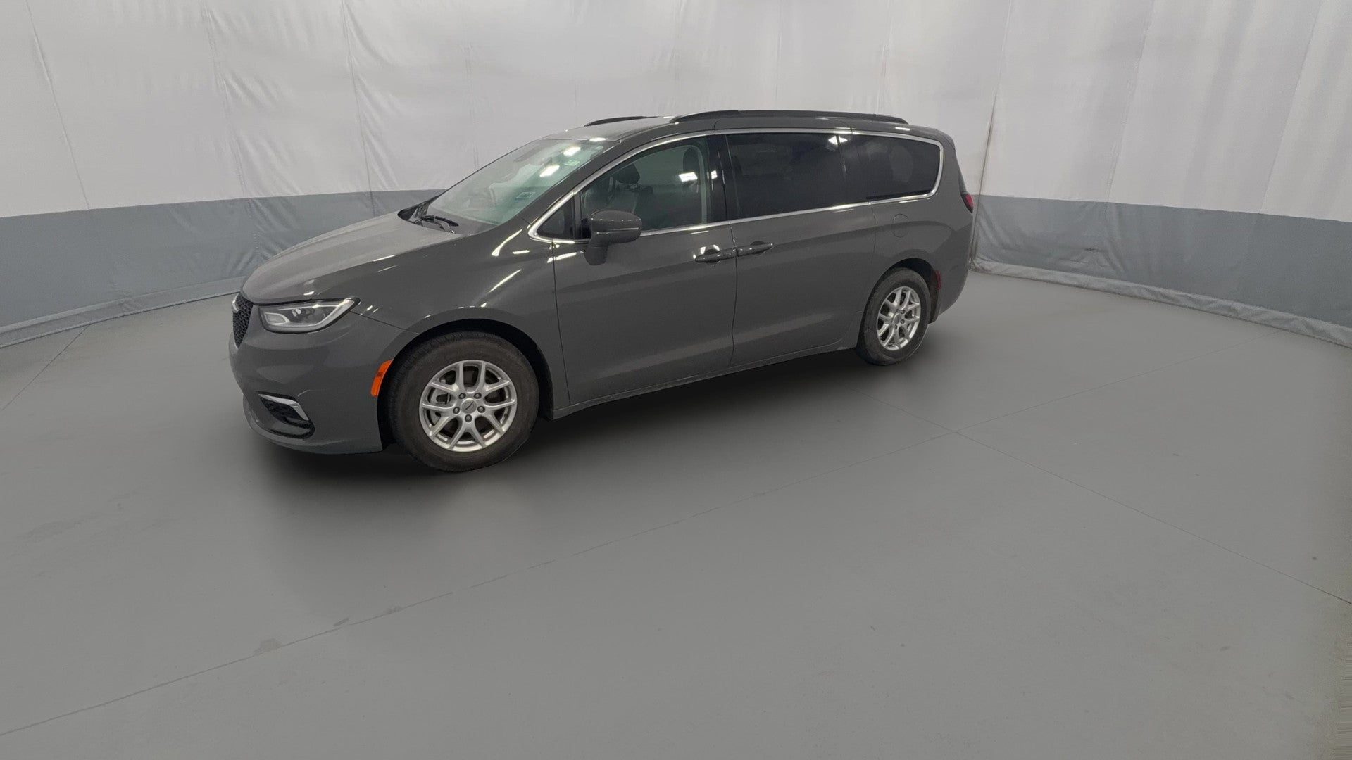 2022 Chrysler Pacifica vehicle photo