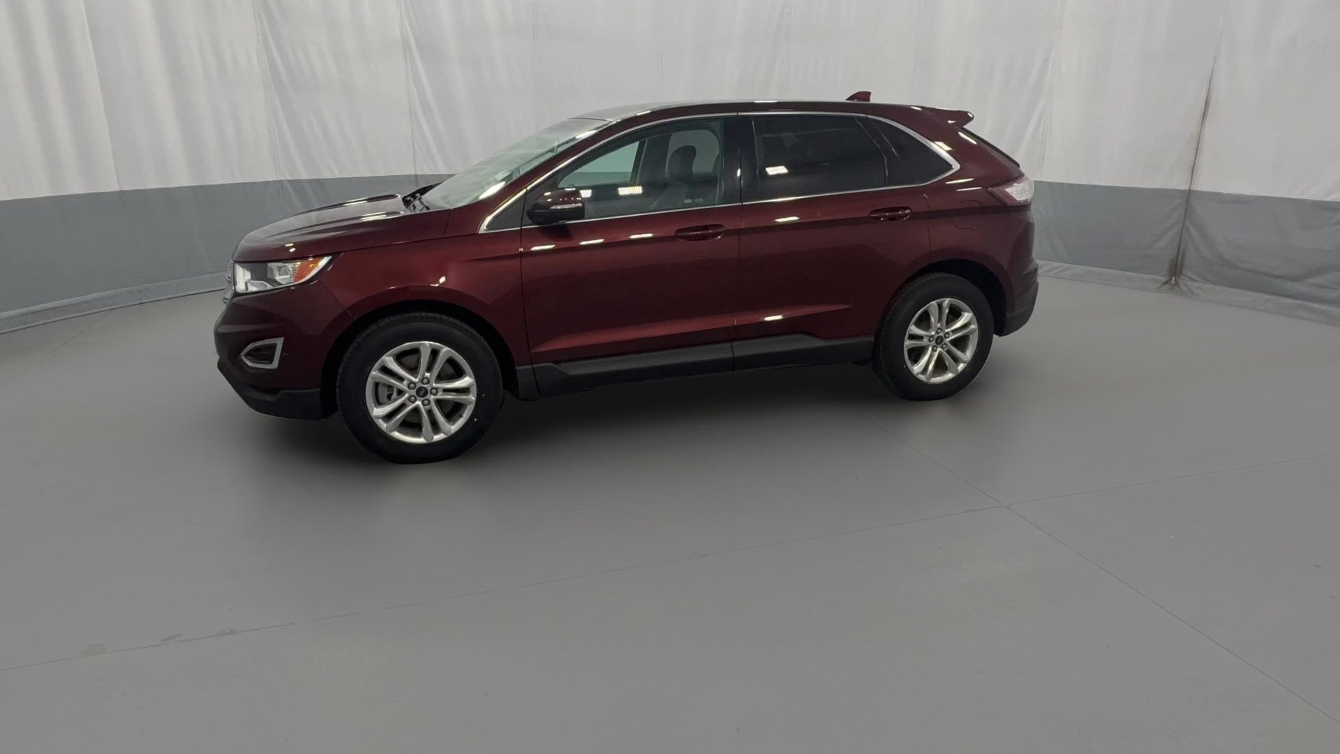 2016 Ford Edge vehicle photo