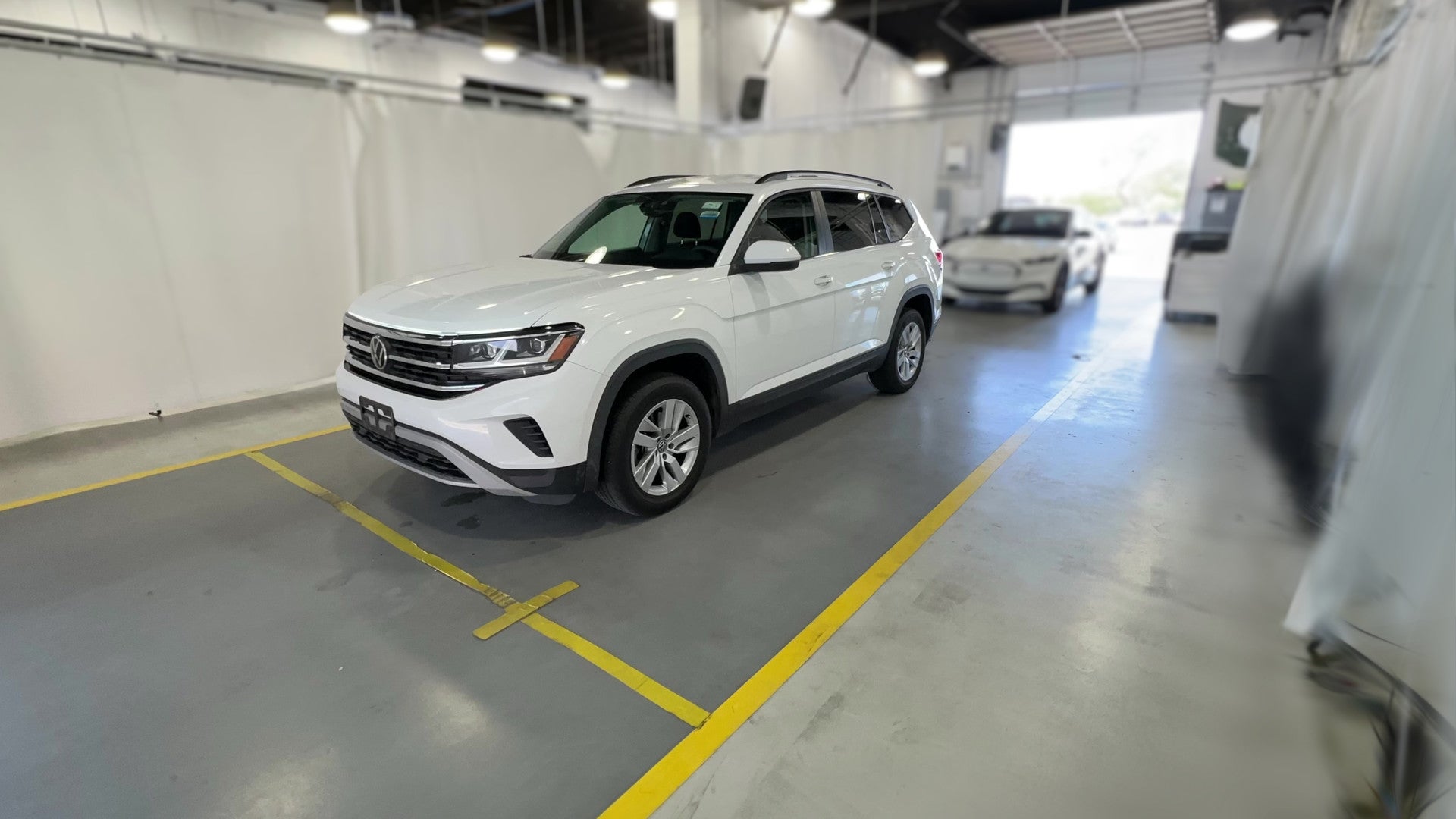 2021 Volkswagen Atlas vehicle photo