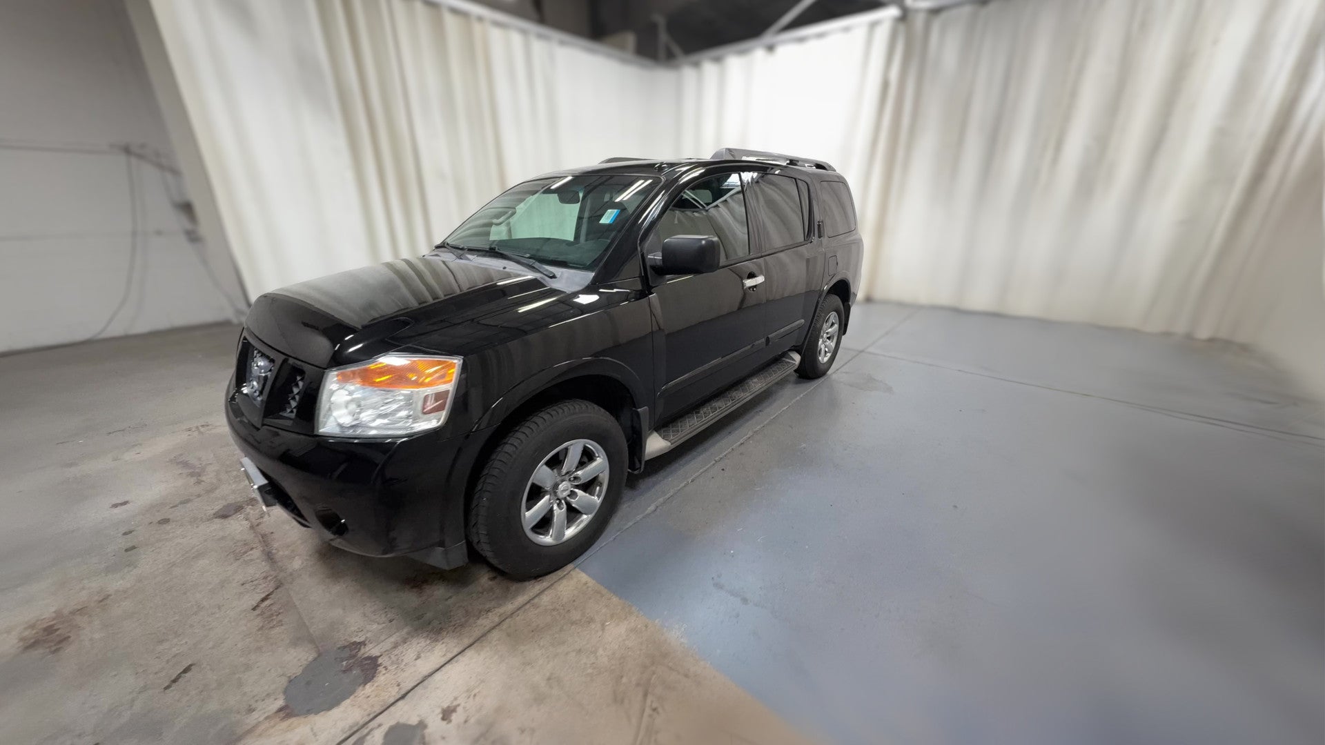 2015 Nissan Armada vehicle photo
