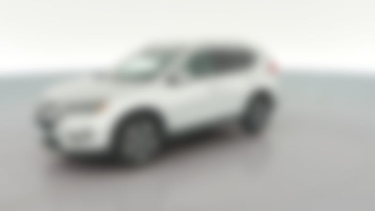 2017 Nissan Rogue vehicle photo