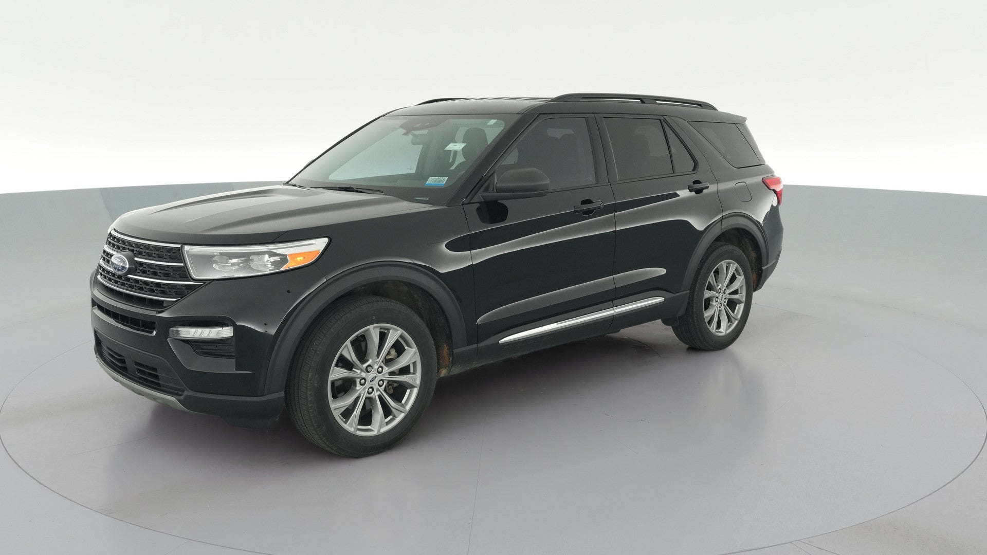 2023 Ford Explorer vehicle photo