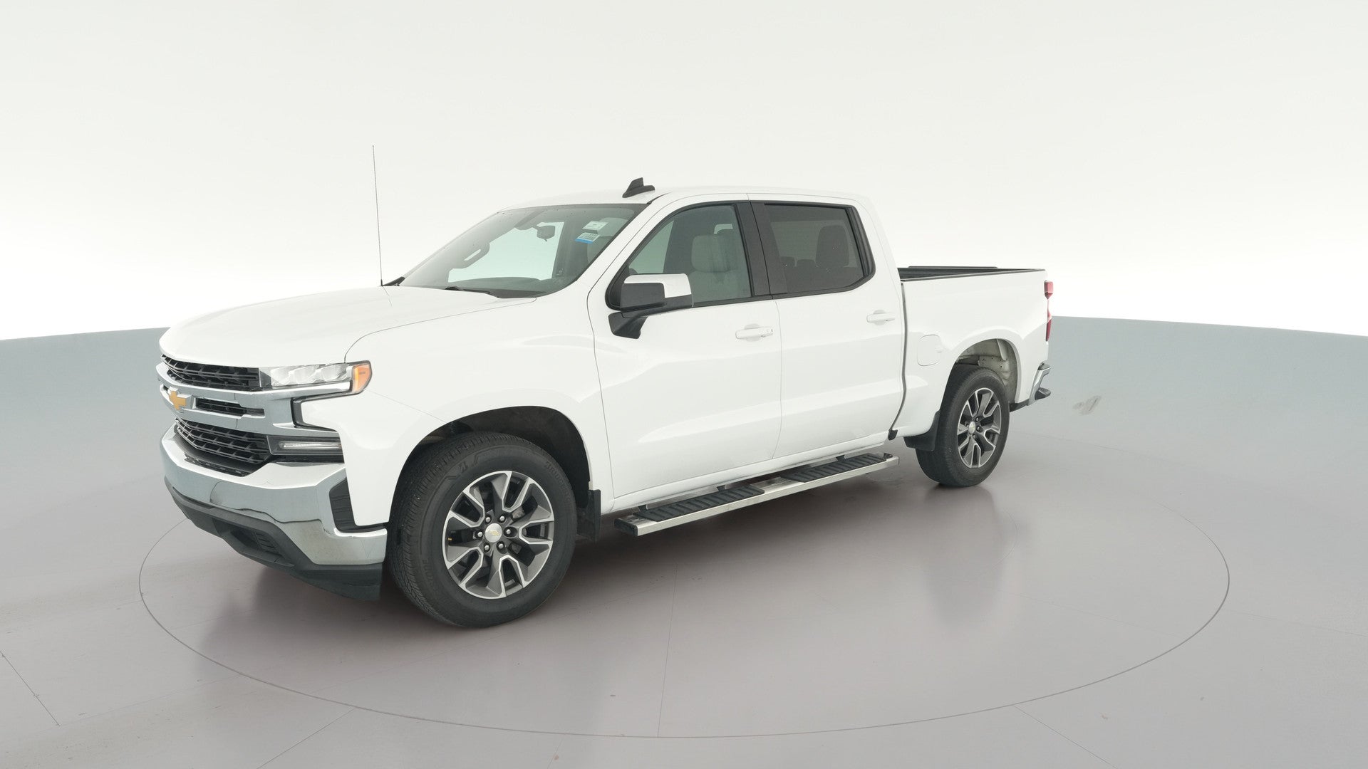 2020 Chevrolet Silverado 1500 Crew Cab vehicle photo