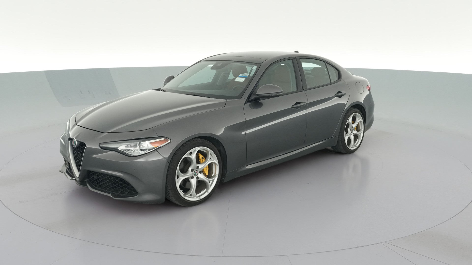2019 Alfa Romeo Giulia vehicle photo