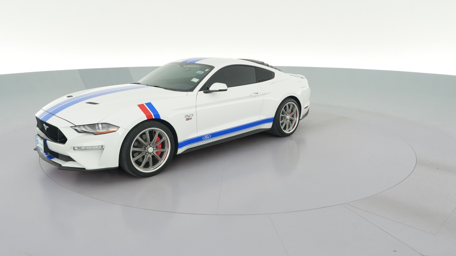 2019 Ford Mustang vehicle photo