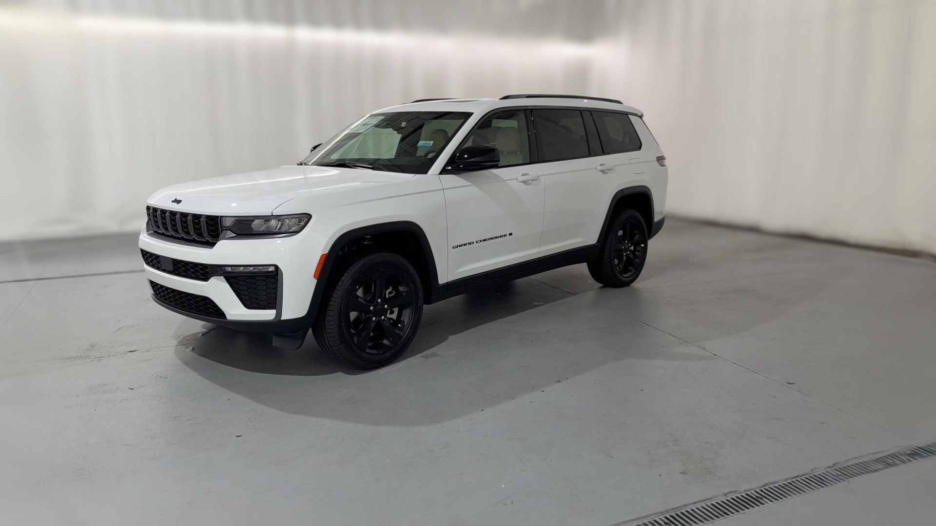 2026 Jeep Grand Cherokee L vehicle photo