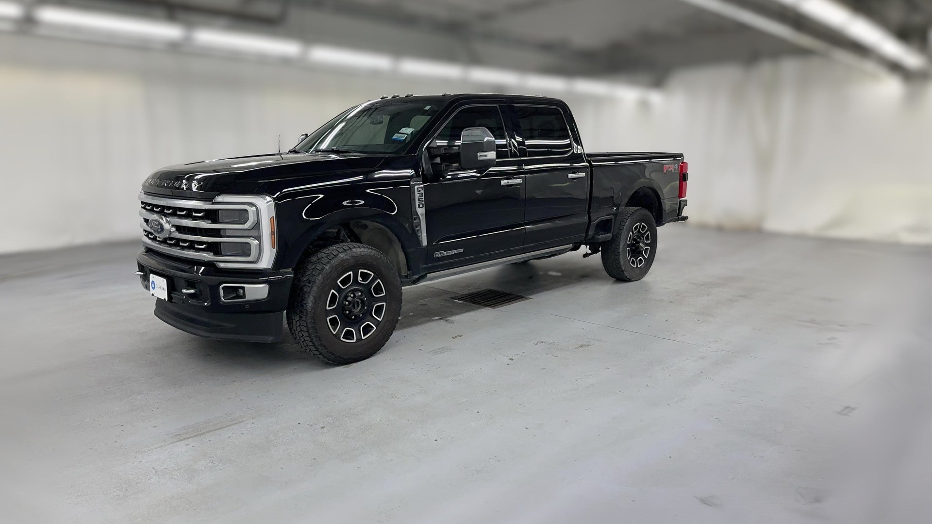 2024 Ford F350 Super Duty Crew Cab vehicle photo