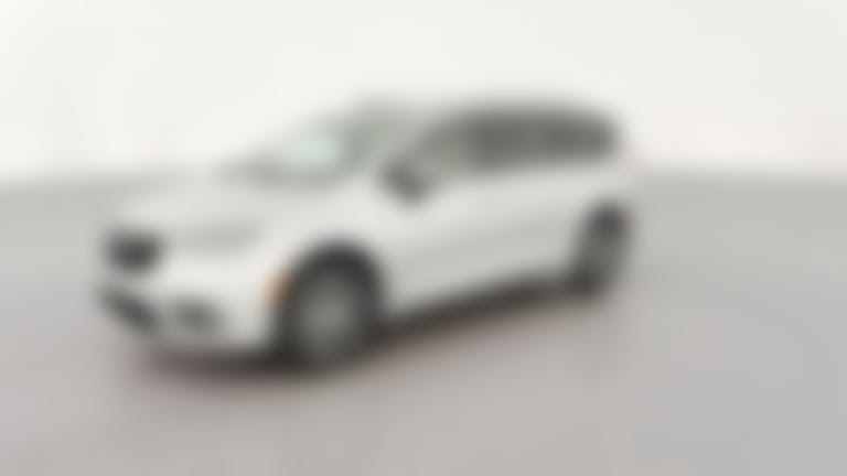 2026 Chrysler Pacifica vehicle photo