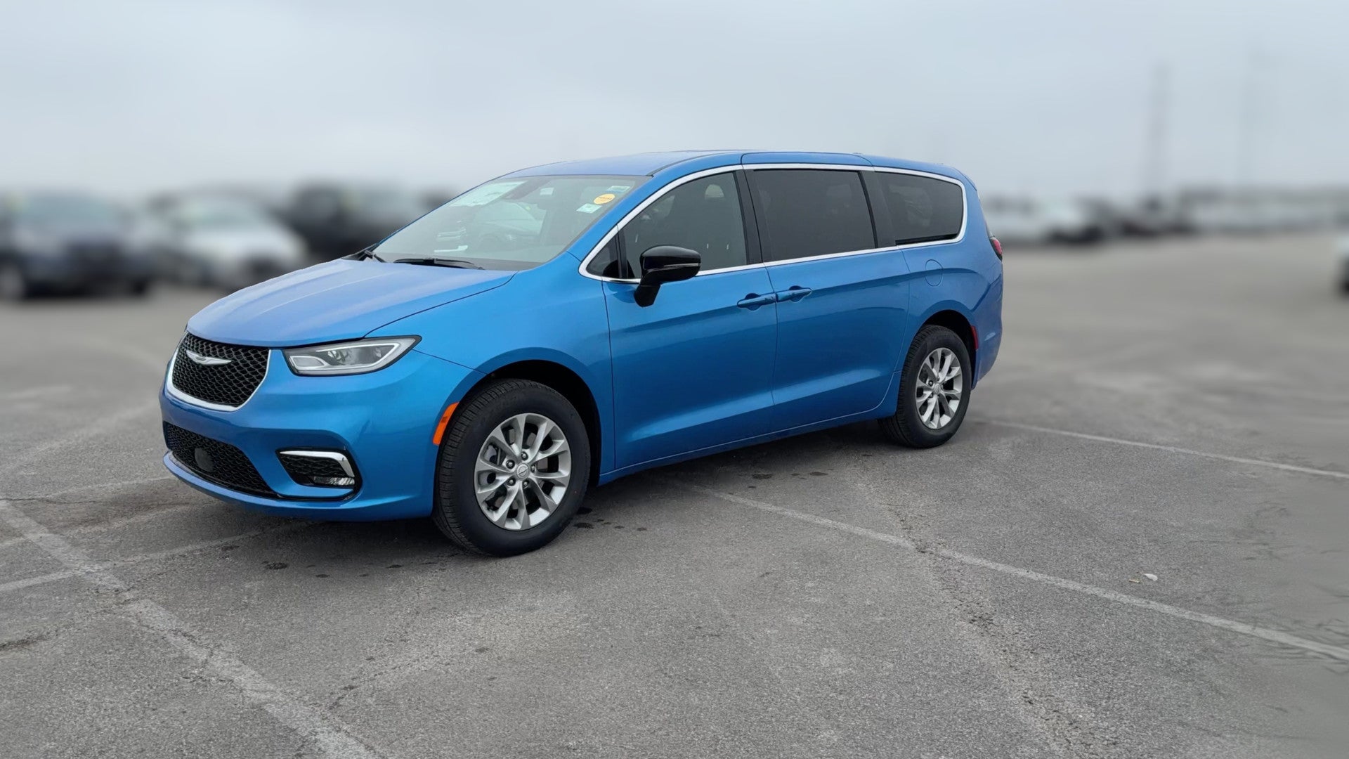 2026 Chrysler Pacifica vehicle photo
