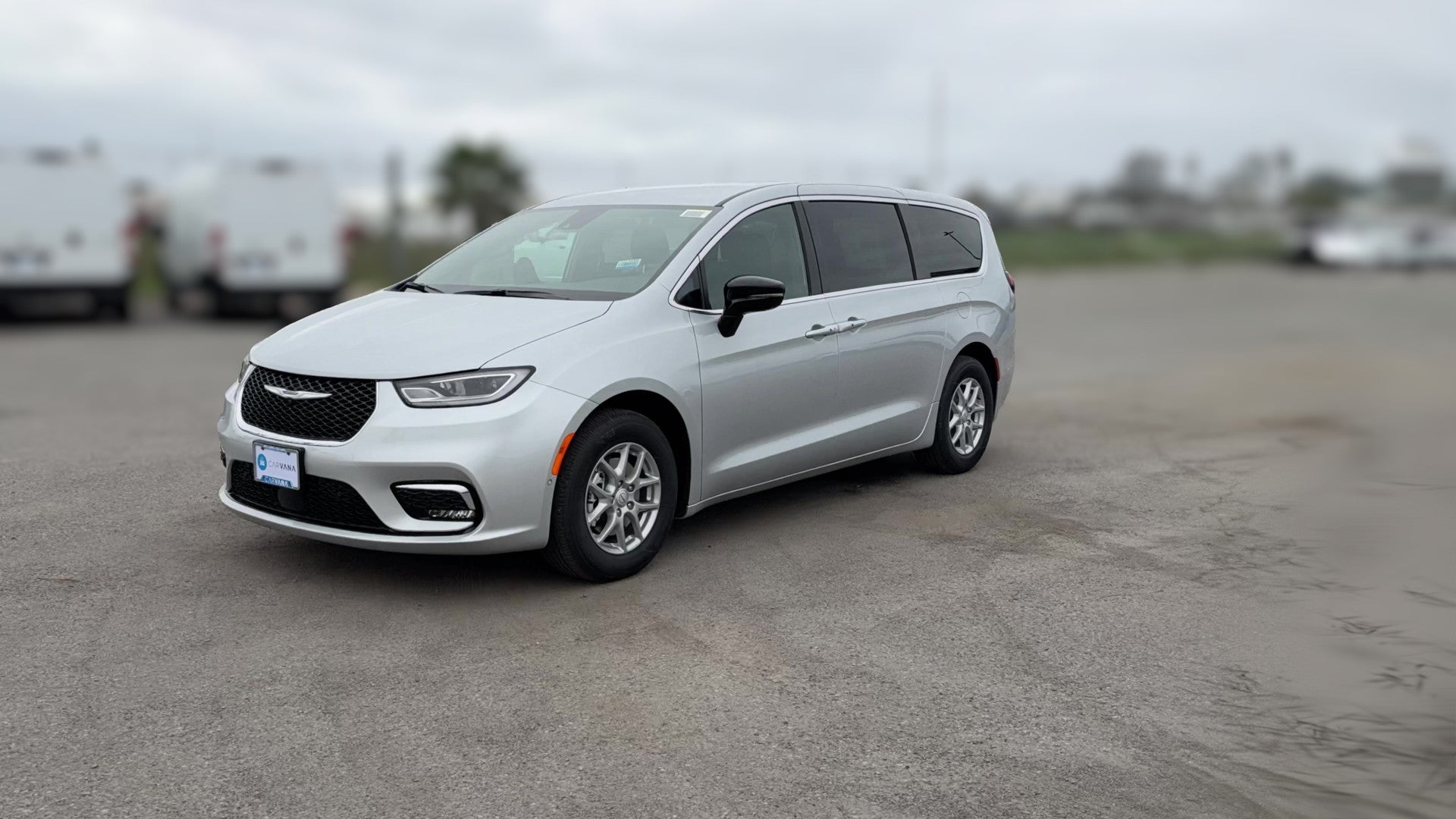 2026 Chrysler Pacifica vehicle photo