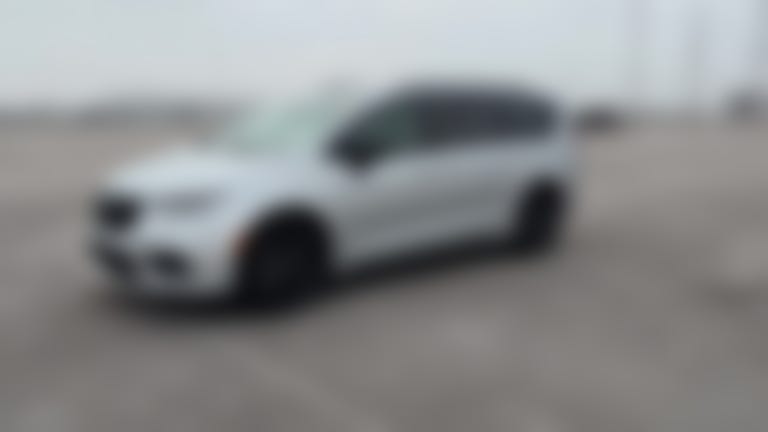 2026 Chrysler Pacifica vehicle photo