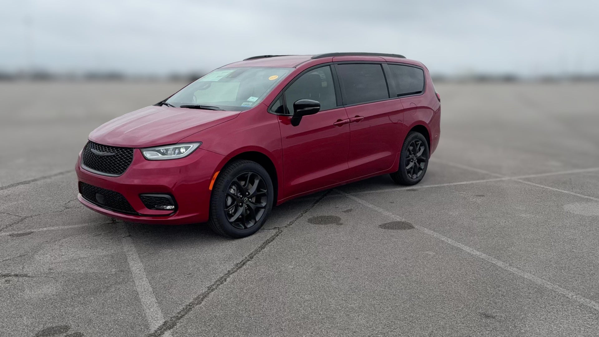 2026 Chrysler Pacifica vehicle photo