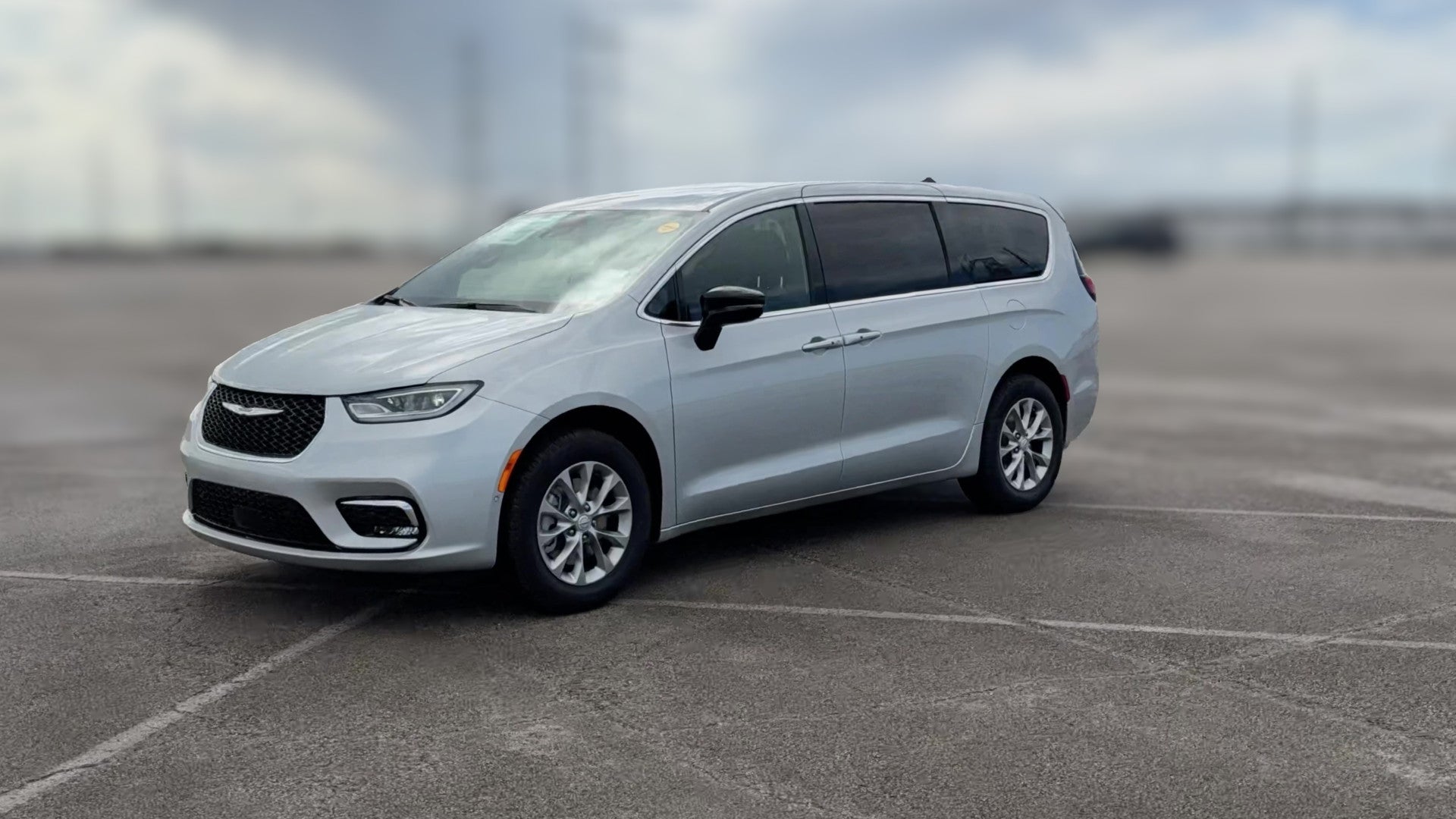 2026 Chrysler Pacifica vehicle photo