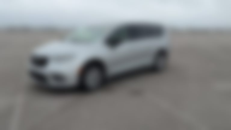 2026 Chrysler Pacifica vehicle photo