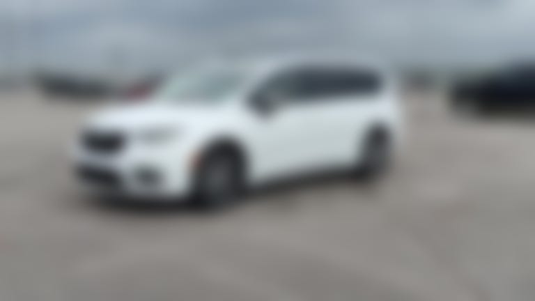 2026 Chrysler Pacifica vehicle photo