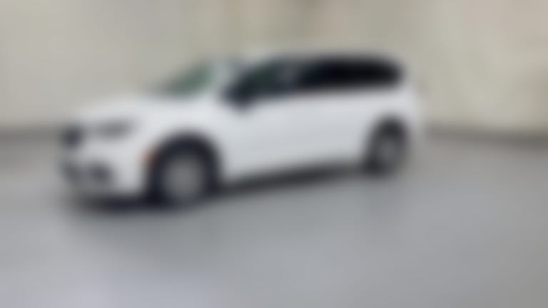 2026 Chrysler Pacifica vehicle photo