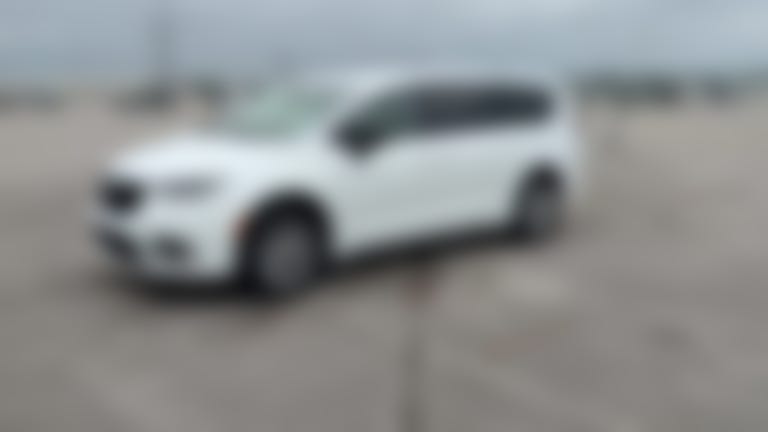 2026 Chrysler Pacifica vehicle photo