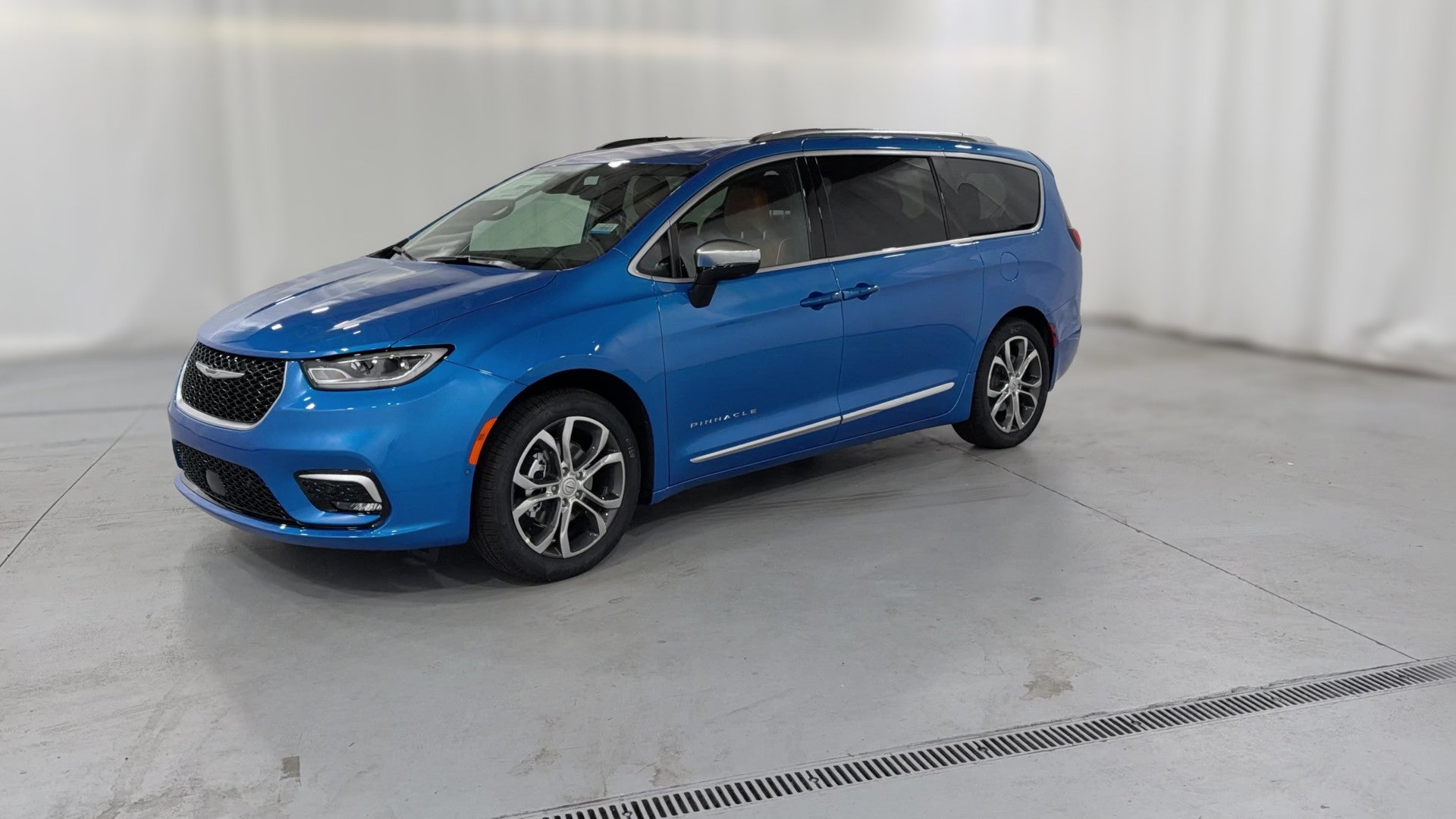 2026 Chrysler Pacifica vehicle photo