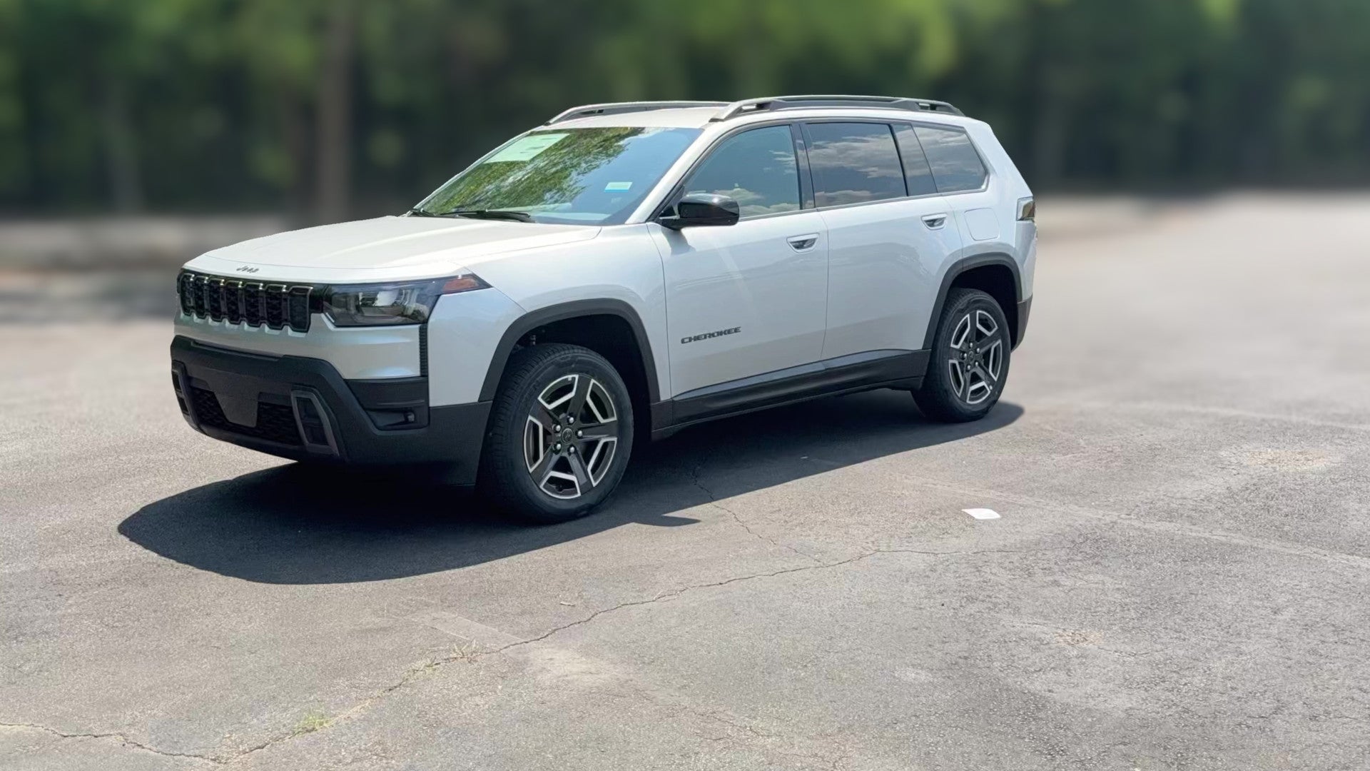 2026 Jeep Cherokee vehicle photo