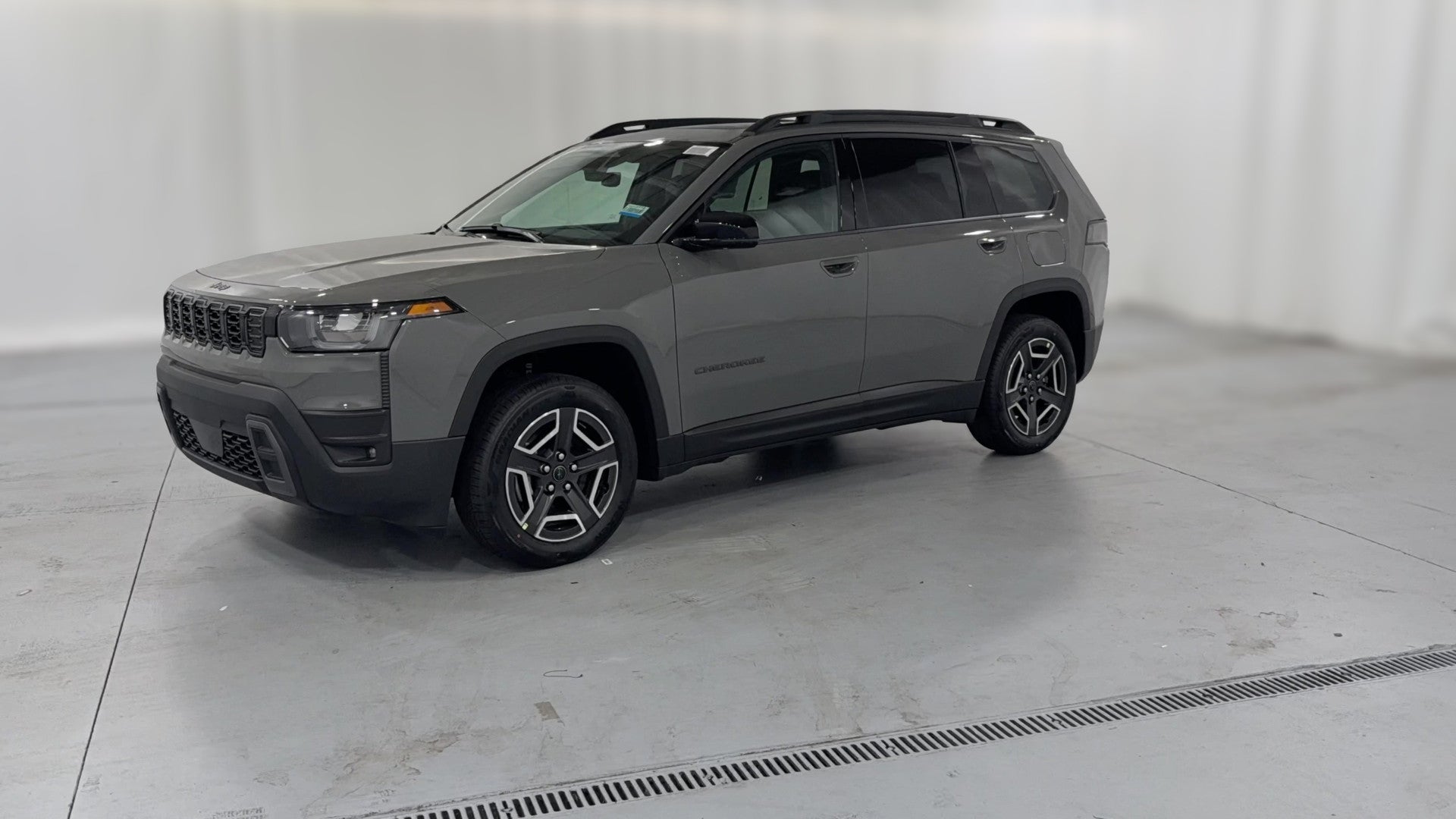 2026 Jeep Cherokee vehicle photo