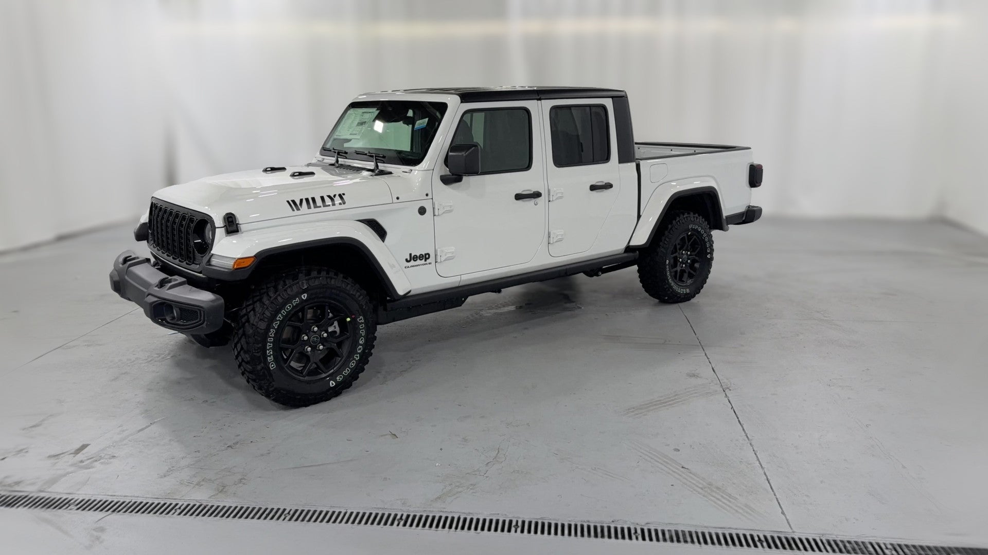 2026 Jeep Gladiator vehicle photo