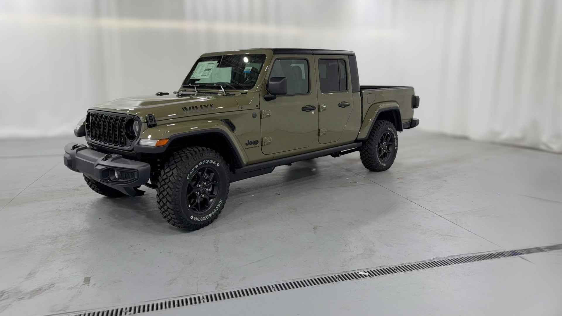 2026 Jeep Gladiator vehicle photo