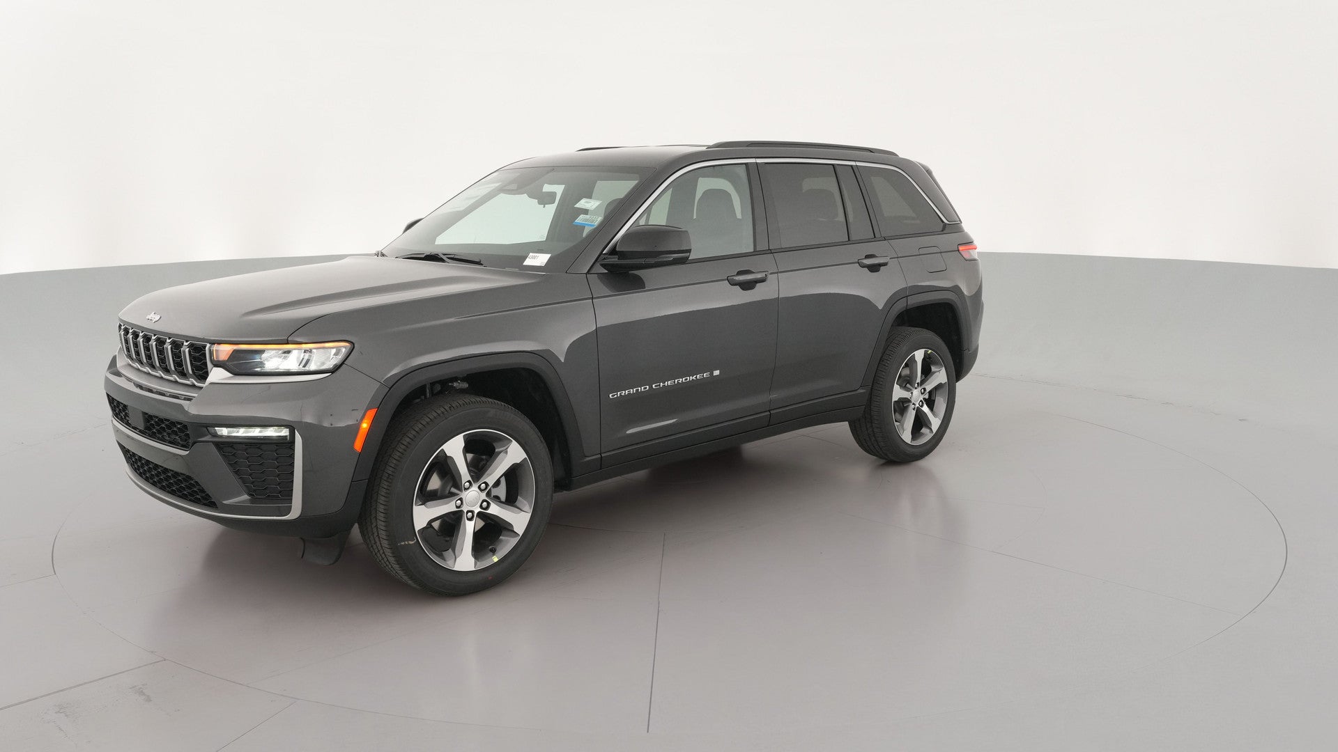 2026 Jeep Grand Cherokee vehicle photo