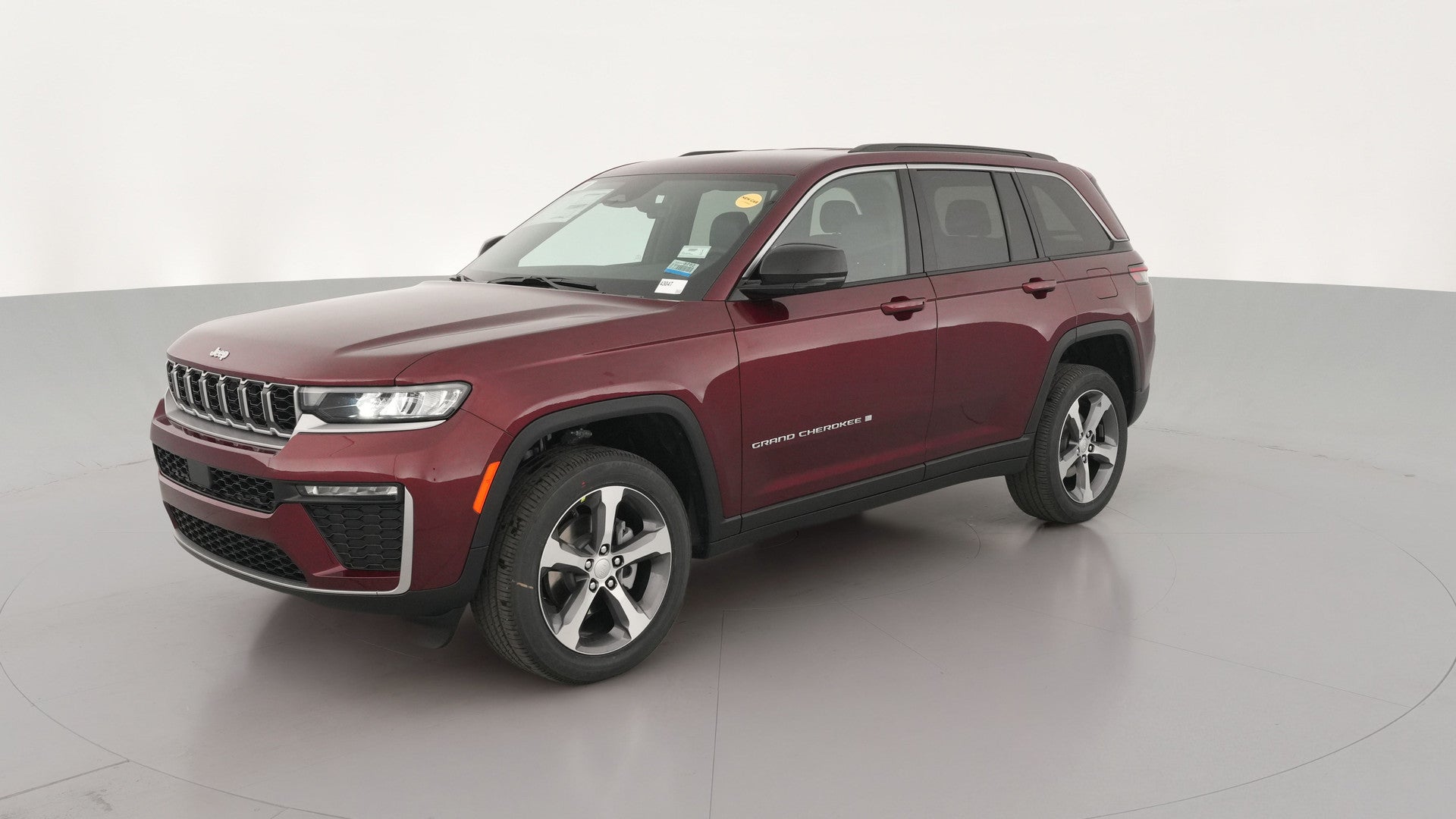 2026 Jeep Grand Cherokee vehicle photo