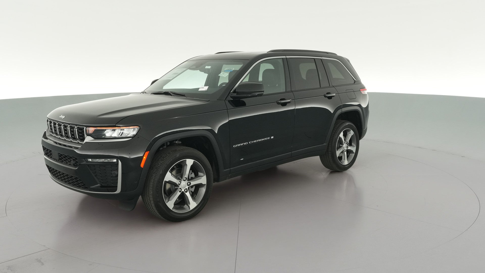 2026 Jeep Grand Cherokee vehicle photo
