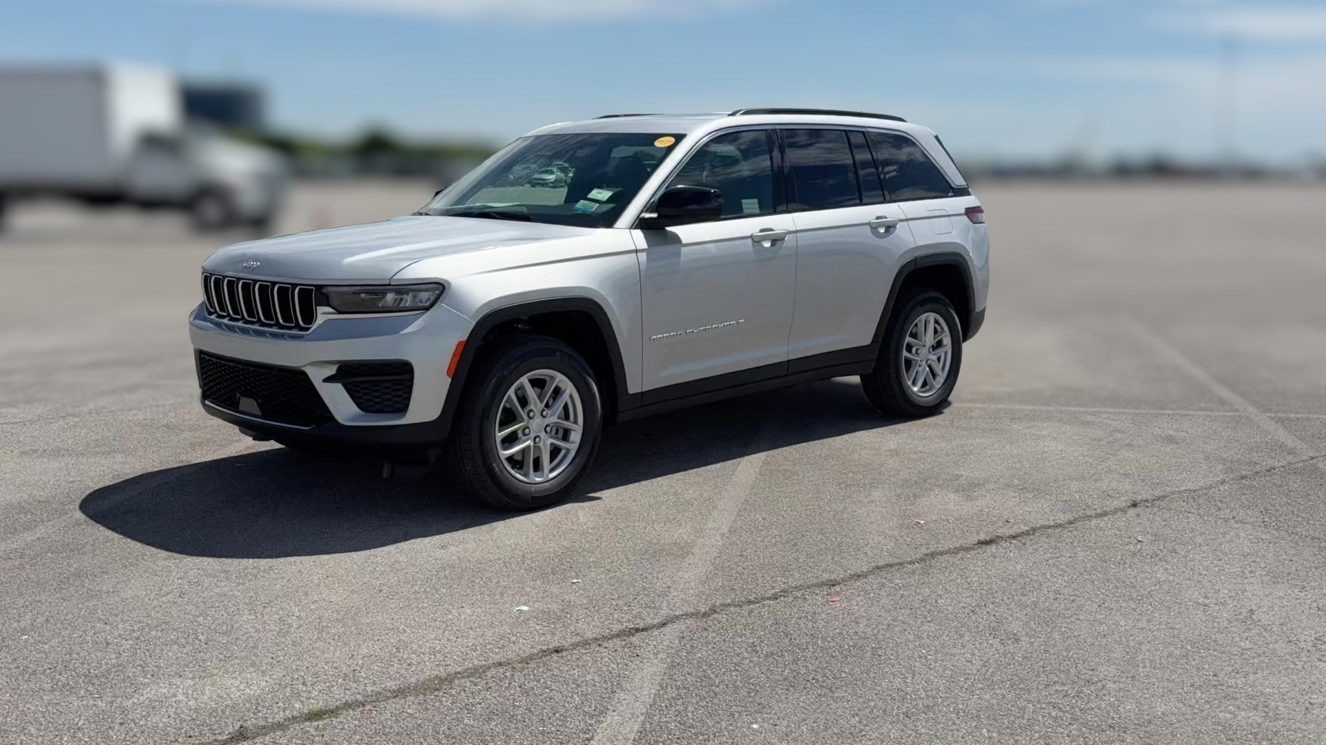 2026 Jeep Grand Cherokee vehicle photo