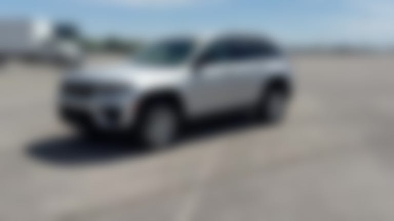 2026 Jeep Grand Cherokee vehicle photo