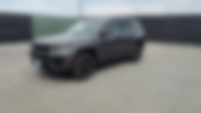 2026 Jeep Grand Cherokee vehicle photo