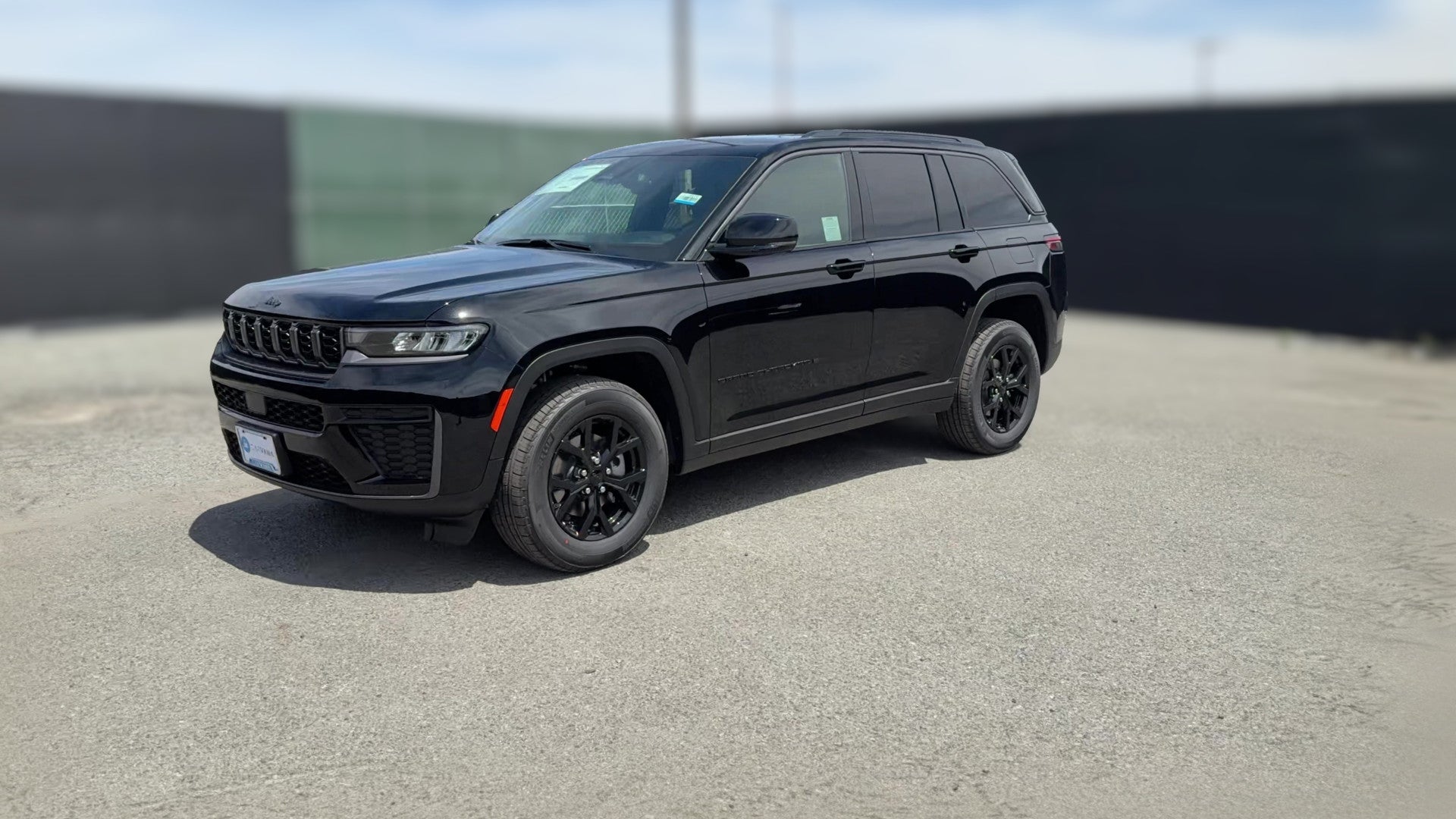 2026 Jeep Grand Cherokee vehicle photo