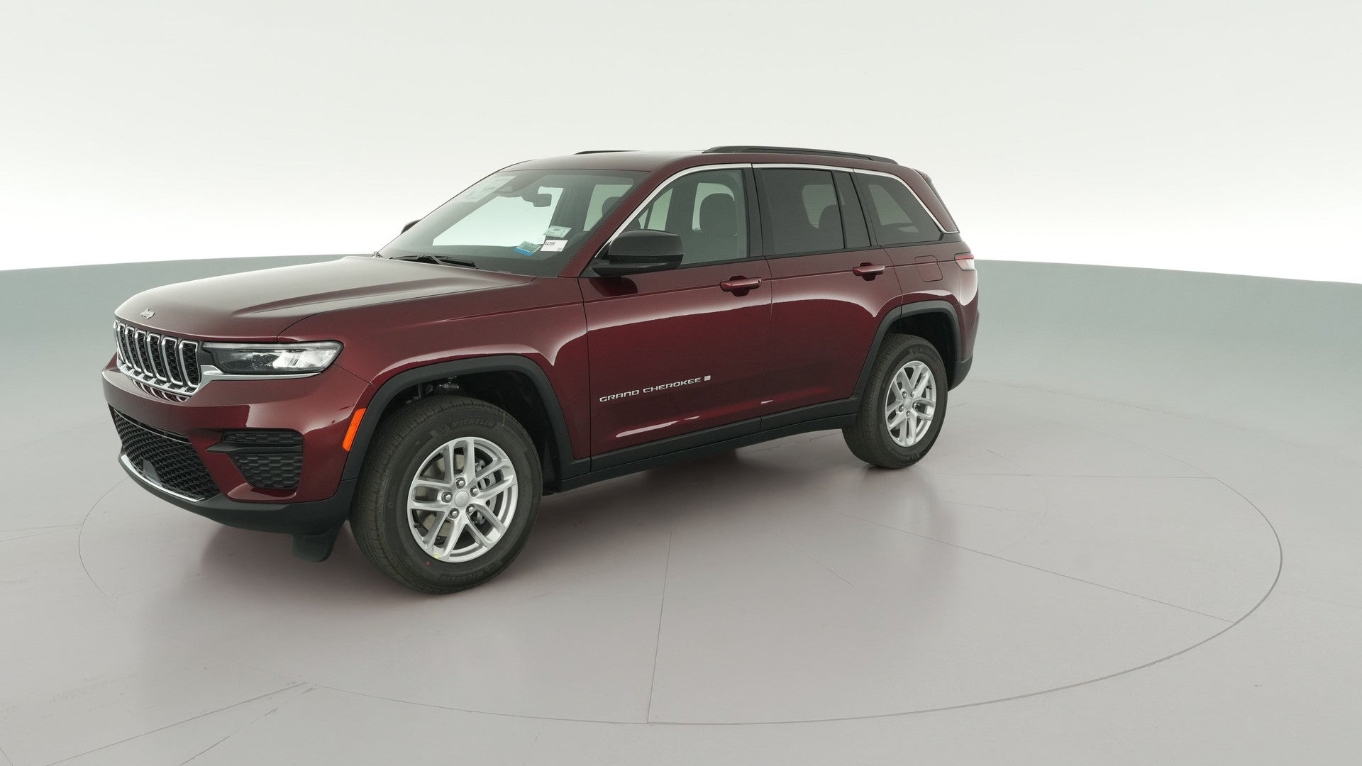2026 Jeep Grand Cherokee vehicle photo