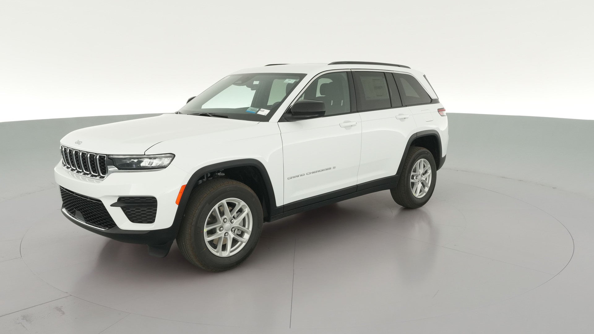 2026 Jeep Grand Cherokee vehicle photo