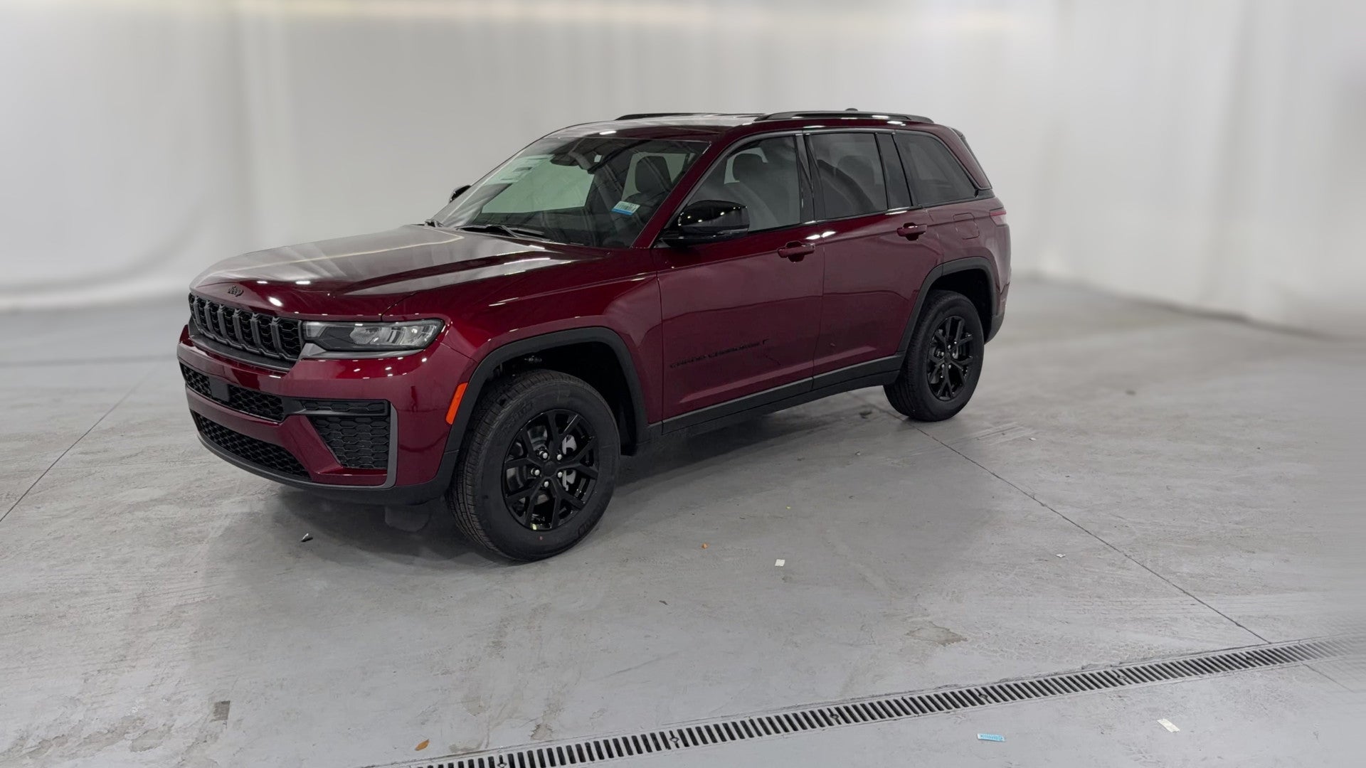2026 Jeep Grand Cherokee vehicle photo