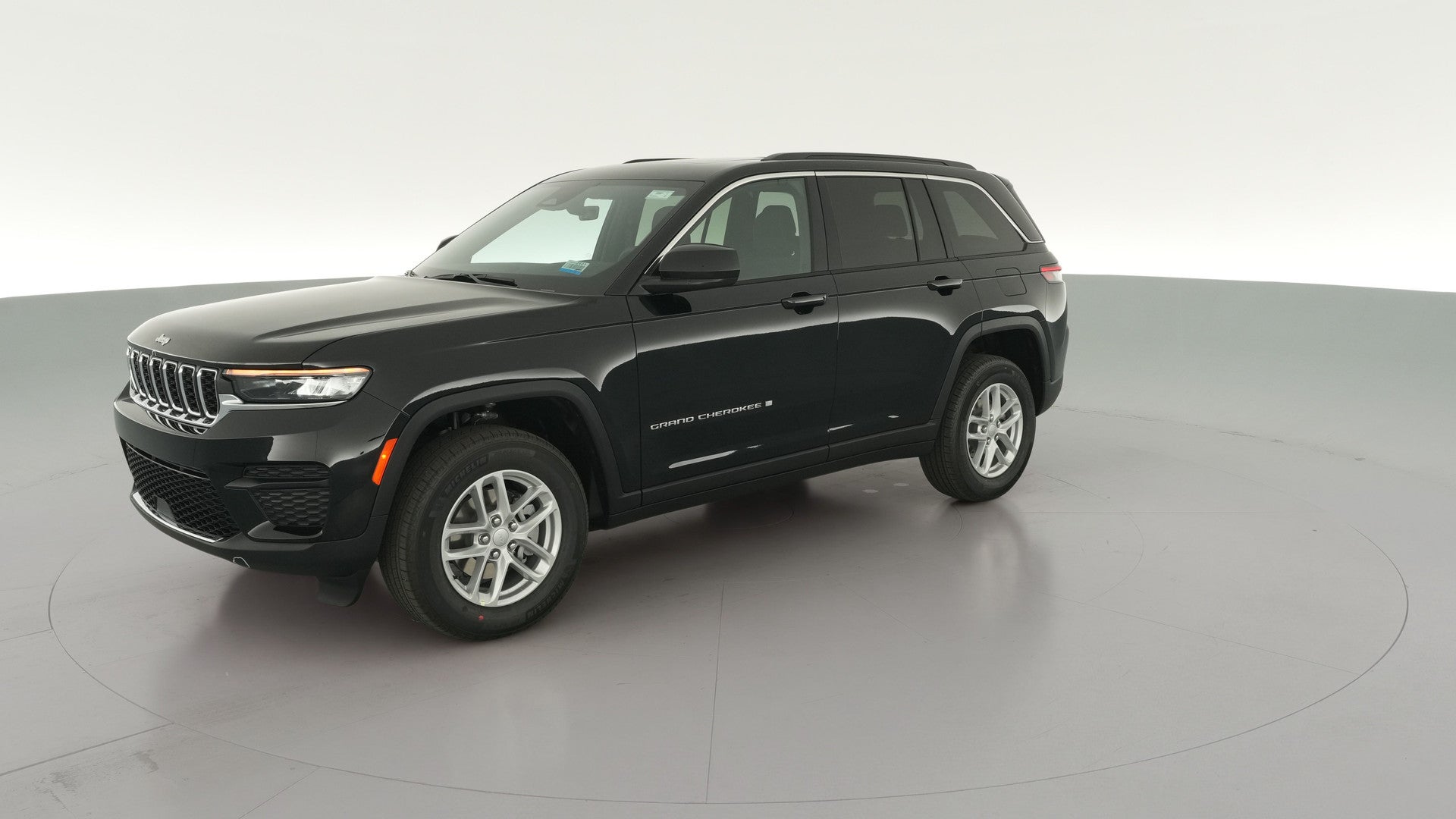 2026 Jeep Grand Cherokee vehicle photo