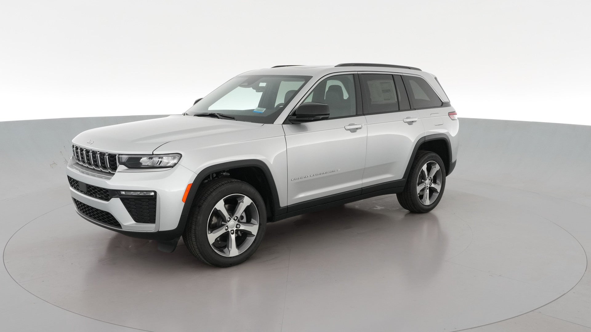 2026 Jeep Grand Cherokee vehicle photo