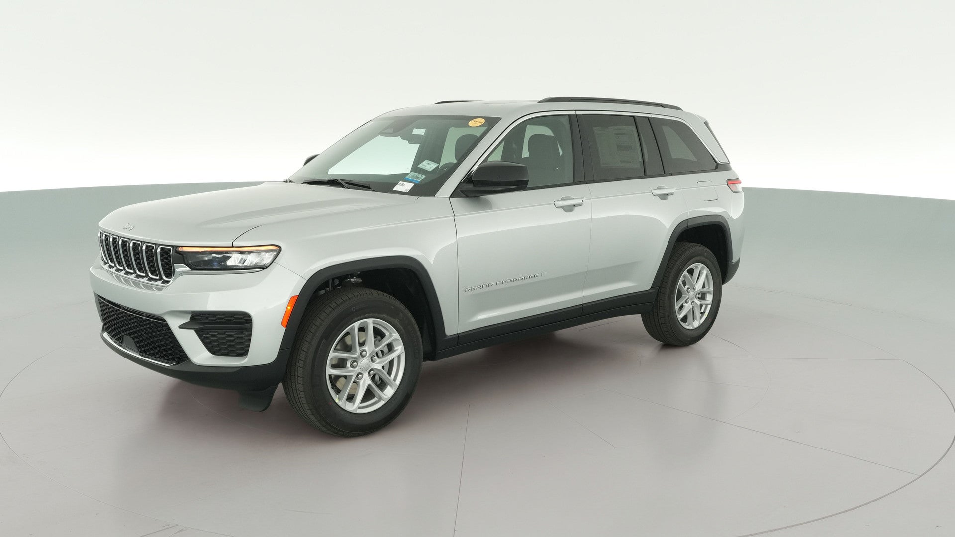 2026 Jeep Grand Cherokee vehicle photo