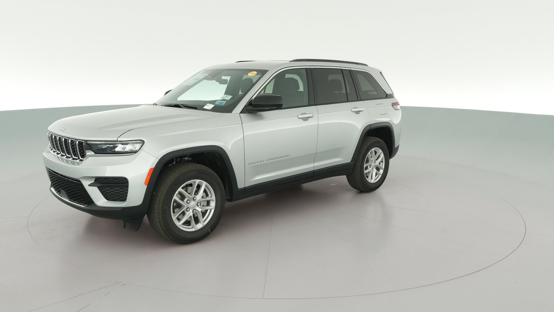 2026 Jeep Grand Cherokee vehicle photo