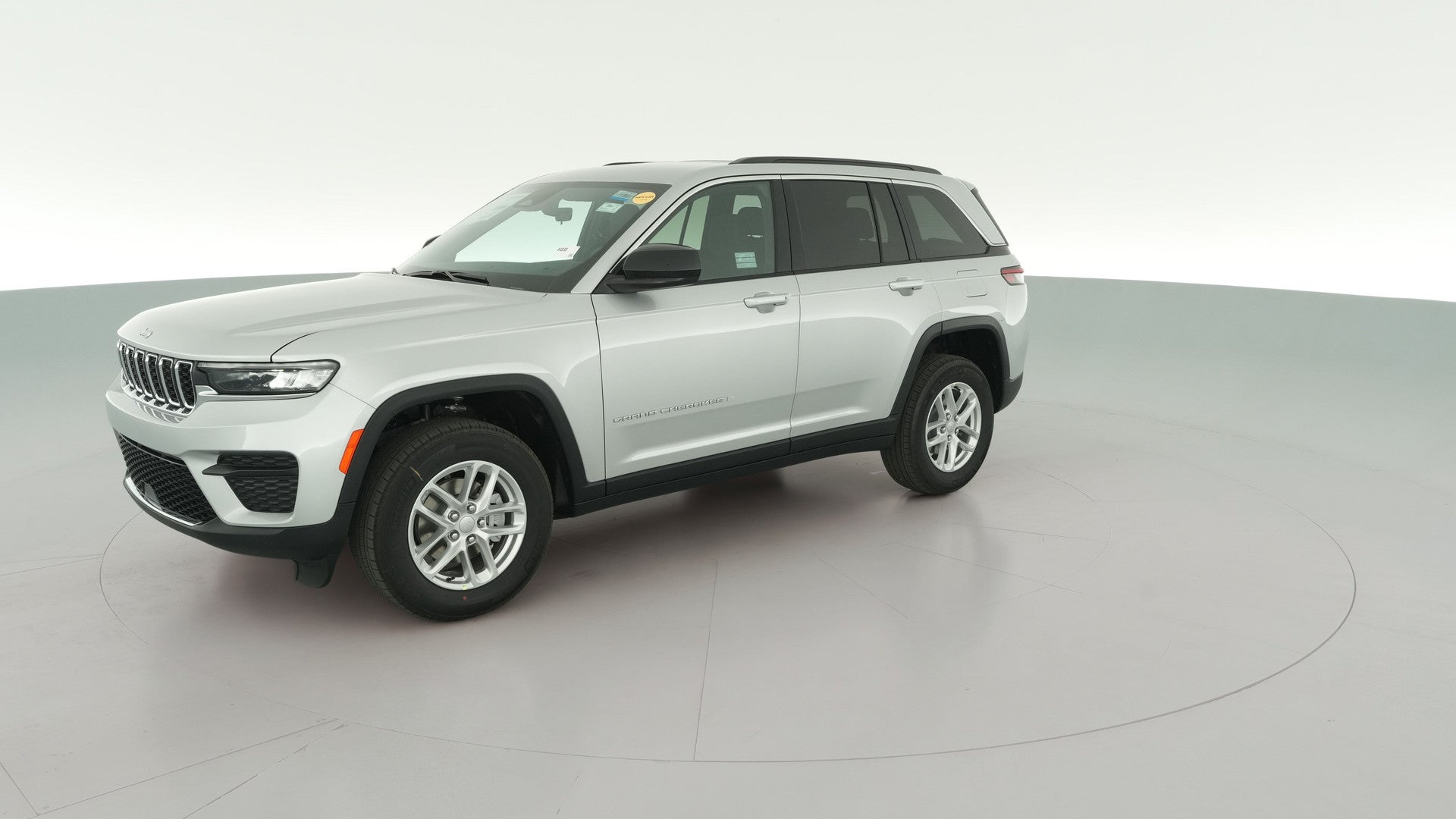 2026 Jeep Grand Cherokee vehicle photo