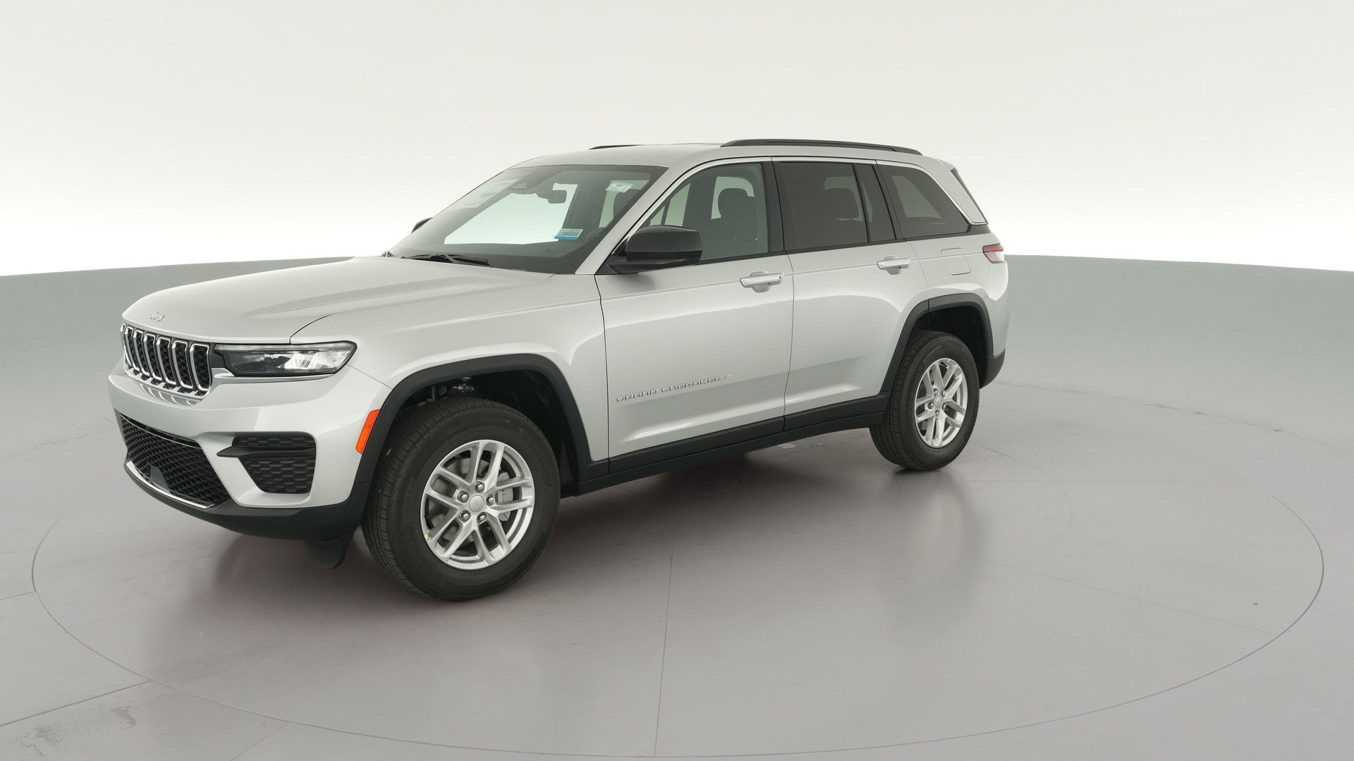2026 Jeep Grand Cherokee vehicle photo