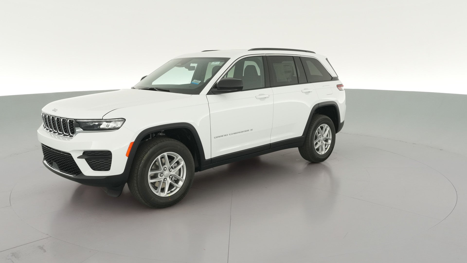 2026 Jeep Grand Cherokee vehicle photo