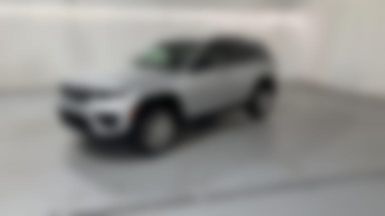 2026 Jeep Grand Cherokee vehicle photo