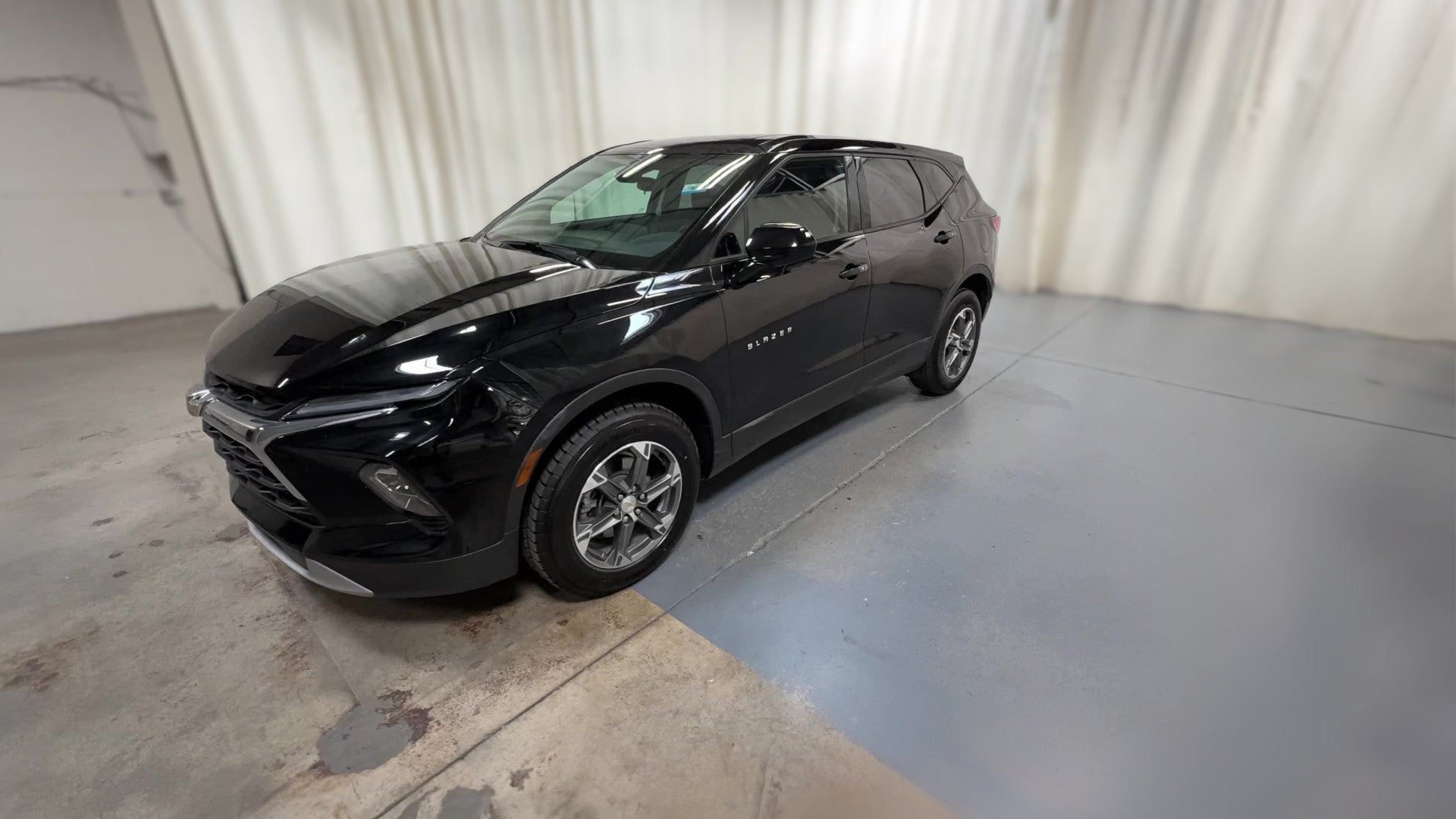 2025 Chevrolet Blazer vehicle photo